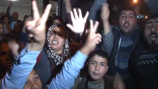5 Yaşındaki Çocuğu İstismar Etmeye Çalışan Sapık, Çırılçıplak Yakalandı