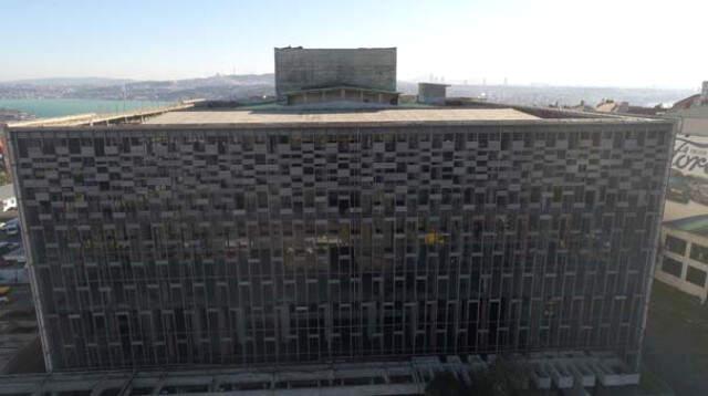 Atatürk Kültür Merkezi Yıkım İçin Gün Sayıyor Atatürk Kültür Merkezi Yıkım İçin Gün Sayıyor