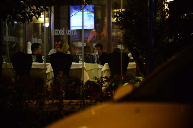 Arka Sokaklar'ın Ali Komiseri Alp Korkmaz, Sevgilisiyle Yakalandı