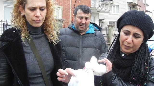 Edremit'te Köpeklere Zehirli Et Yedirdiler