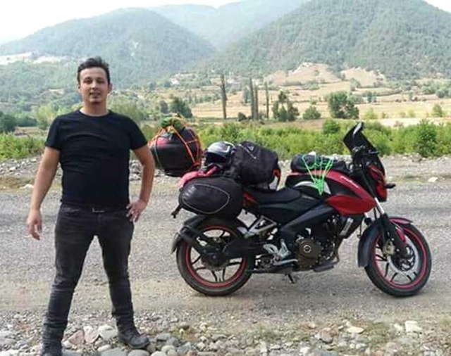 Vatandaşların Gözü Önünde Motosikleti 20 Saniyede Çaldılar