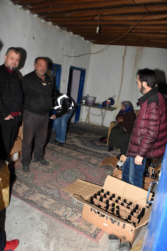 84 Şişe Sahte İçkiyle Yakalandı,