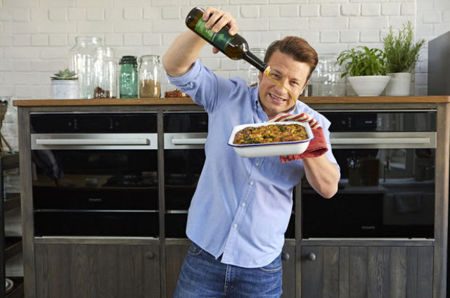 Jamie Oliver, 12 Restoranını Daha Kapatıyor