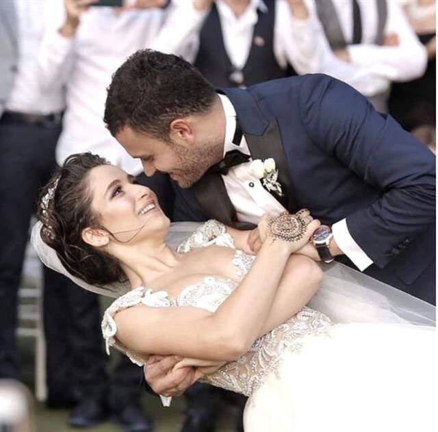 Kırgın Çiçekler'in Songül'ü Gökçe Akyıldız, Diziden Ayrılıyor Kırgın Çiçekler'in Songül'ü Gökçe Akyıldız, Diziden Ayrılıyor