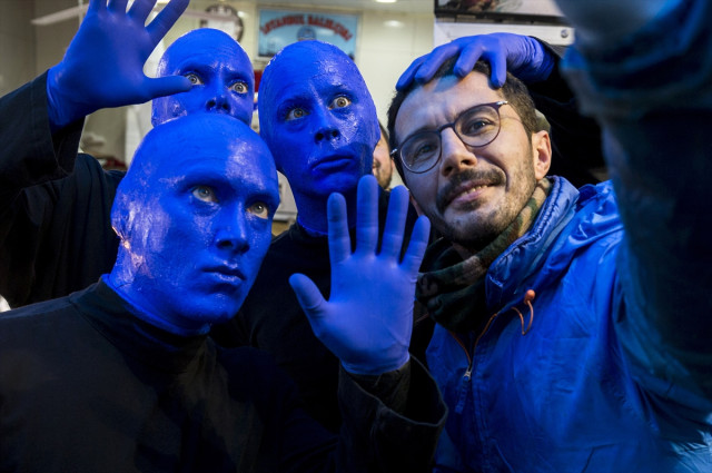 Mavi Kafalı Adamlar İstanbul'a Geldi, Halk Büyük İlgi Gösterdi
