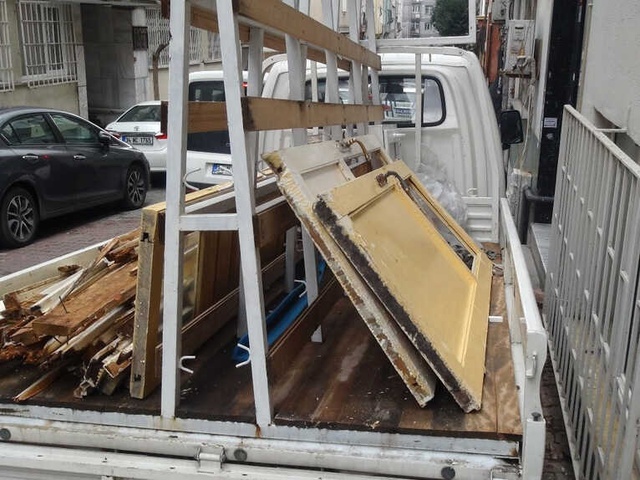 Cihangir'de Genç Kadının İnanılmaz Kurtuluşu
