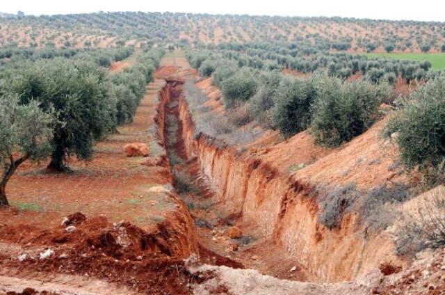 Afrin Operasyonunda 28. Gün! Burseya Dağı'na Uzanan 5 Kilometrelik Hendek Bulundu