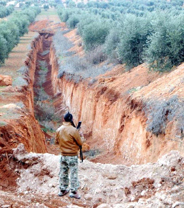 Afrin Operasyonunda 28. Gün! Burseya Dağı'na Uzanan 5 Kilometrelik Hendek Bulundu