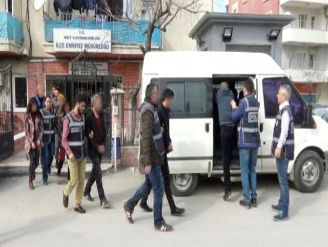 Mersin'de Dev Fuhuş Operasyonu! 5 Kadında Bulaşıcı Hastalık Tespit Edildi