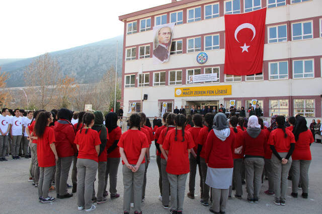 Törende Heyecanlanan Liseliden Valiye: Nefes Nefese Kaldım