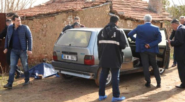Yanmış Cesedi Bulunan Kadının Kocası: Eşim Beni Görüntülü Aradı Kendini Yaktı Yanmış Cesedi Bulunan Kadının Kocası: Eşim Beni Görüntülü Aradı Kendini Yaktı