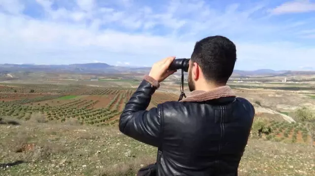 SİHA'nın Havaya Uçurduğu Öcalan'ın Sözde Anıtının Kalıntıları Kilis'ten Görülüyor