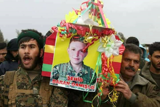 İşte YPG'nin Çocukları Zorla Silah Altına Aldığını Kanıtlayan Görüntüler! Son Kurbanları 15 Yaşında