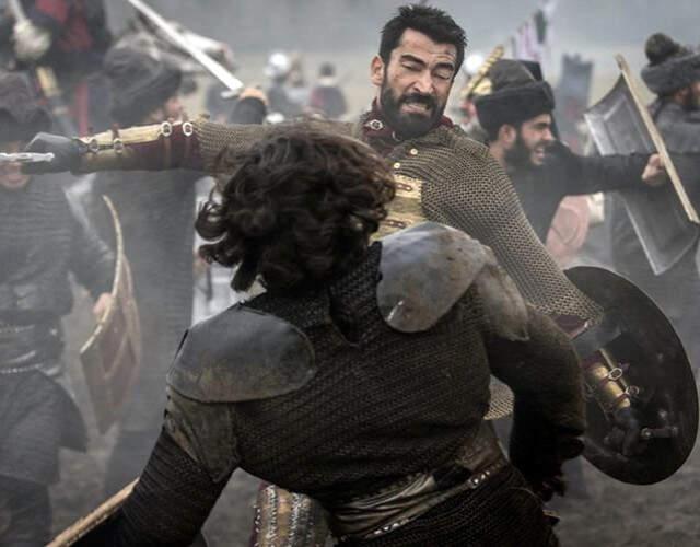 Kenan İmirzalıoğlu, At Binip Kılıç Kuşanmaktan Bir Deri Bir Kemik Kaldı