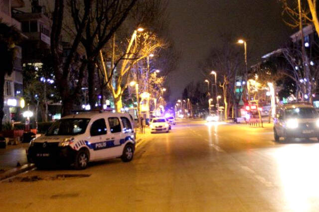 Bağdat Caddesi'nde Sabaha Karşı Çifte Soygun! Eşyaları Çalıp Kaçtılar
