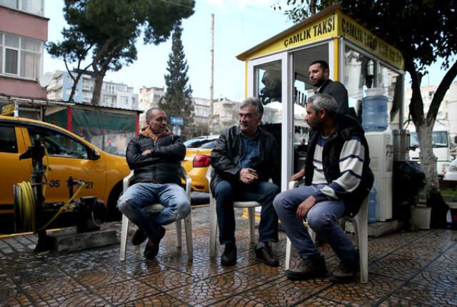 Bir Döneme Komedi Dans Üçlüsü ile Damga Vuran Murat Akkaya, Şimdi Taksici Oldu