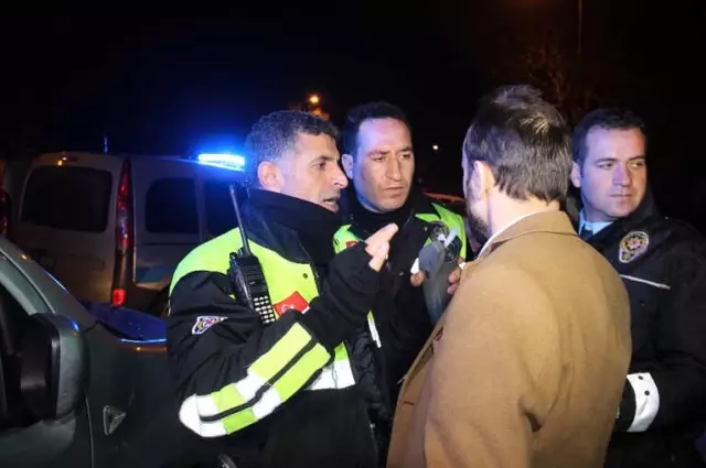 Alkollü Sürücü Yakalanınca Avukat Kimliğini Göstermek İstedi