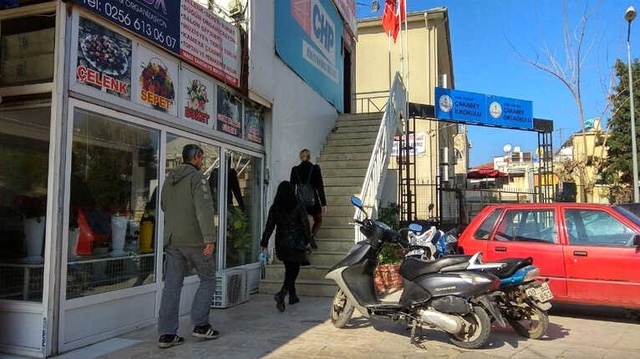 CHP Otobüsünde 14 Yaşındaki Erkek Çocuğunu Taciz Eden CHP'li Yönetici Tutuklandı