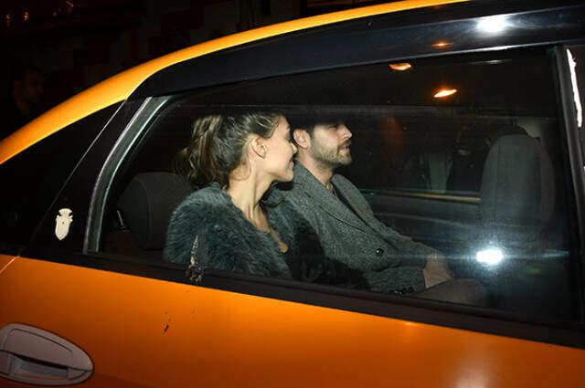 Dilan Çiçek Deniz ile Sevgilisi Furkan Andıç, Hamamın Kadınlar Bölümünden Çıktı