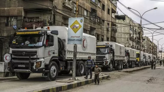 Doğu Guta'da Kuşatma Altındaki Aileler Hayatta Kalma Mücadelesi Veriyor