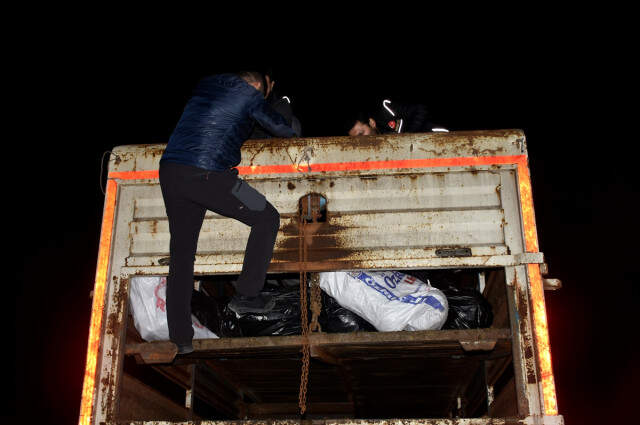 Ketçap Kovalarına Gizlenmiş 600 Kilogram Esrar Çıktı Ketçap Kovalarına Gizlenmiş 628 Kilogram Esrar Çıktı