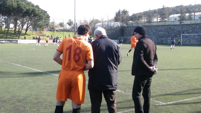 Galatasaray ile Anlaşan Taçspor, Sarı-Lacivert Renklerini Sarı-Kırmızıya Çevirdi