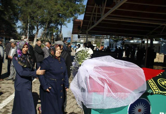 Zayıflamak İsteyen Genç Kız Midesini Küçülttükten 8 Ay Sonra Canından Oldu