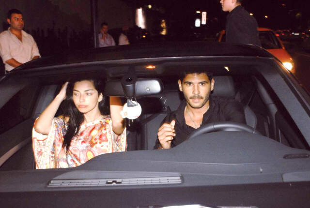 Kimse Bu Detayı Bilmiyordu! Almeda Abazi, Rol Arkadaşı Merve Boluğur'un Sevgilisiyle Evlenmiş