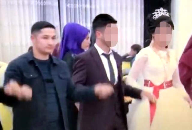 Polisin Kurtardığı 14 Yaşındaki Çocuk Gelinin Annesi de Aynı Kaderi Yaşamış Polisin Kurtardığı 14 Yaşındaki Çocuk Gelinin Annesi de Küçük Yaşta Evlenmiş