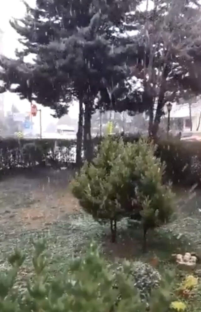 Yarın Bekleniyordu, Erken Geldi! İstanbul'da Kar Yağışı Başladı