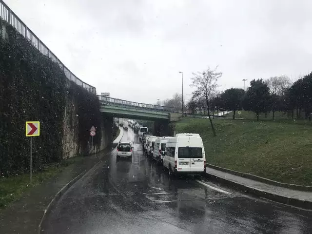 İstanbul'da Beklenen Kar Yağışı Başladı!