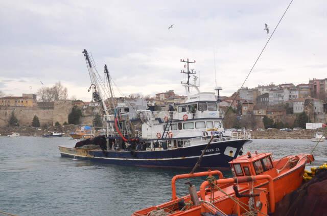 Sinop'ta Kömür Yüklü Gemide Patlama: 1 Ölü, 1 Yaralı