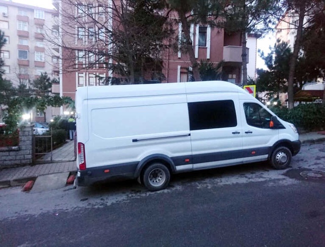 Cani Evlat, Anne ve Babasını Bıçaklayarak Öldürdü