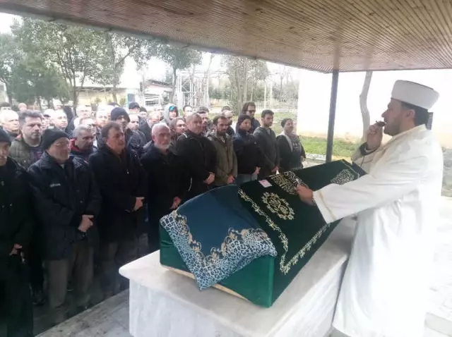 Hafriyat Kamyonunun Yaşlı Kadını Ezdiği Kazanın Görüntüleri Ortaya Çıktı
