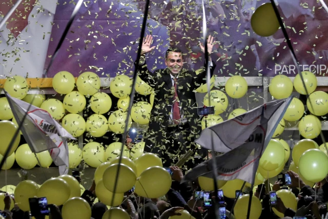 İtalya'da Seçimler Sonrası Koalisyon Seçenekleri Tartışılıyor