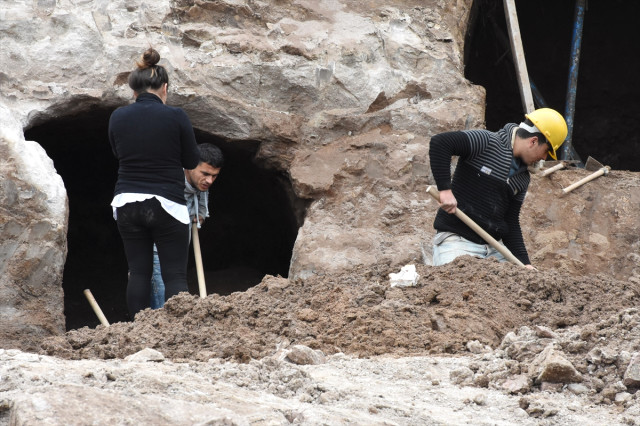 Muğla'da Villa İnşaatının Kazısında Roma Dönemine Ait Mezarlar Bulundu