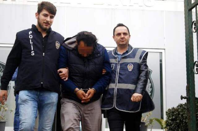 Kaçırdıkları Kuran Kursu Hocasına Bıçakla İşkence Yapıp, Bikini Giydirdiler