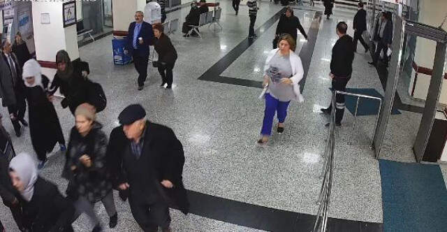 Hastanede Yere Düşen 'Holter' Takılı Hastayı Canlı Bomba Sandılar Yere Düşen