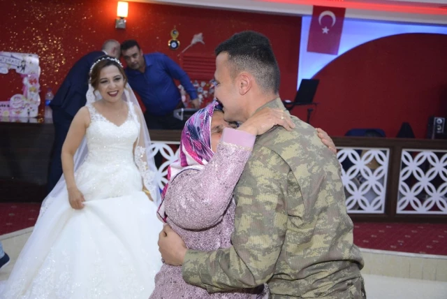 Asker Kardeşi Sürpriz Yapıp Düğüne Geldi, Gelin Gözlerine İnanamadı
