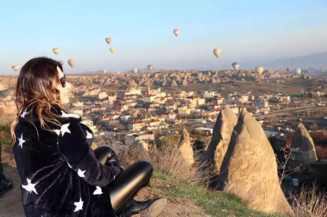 Kapadokya'da Yer Turist, Gök Balon Dolu