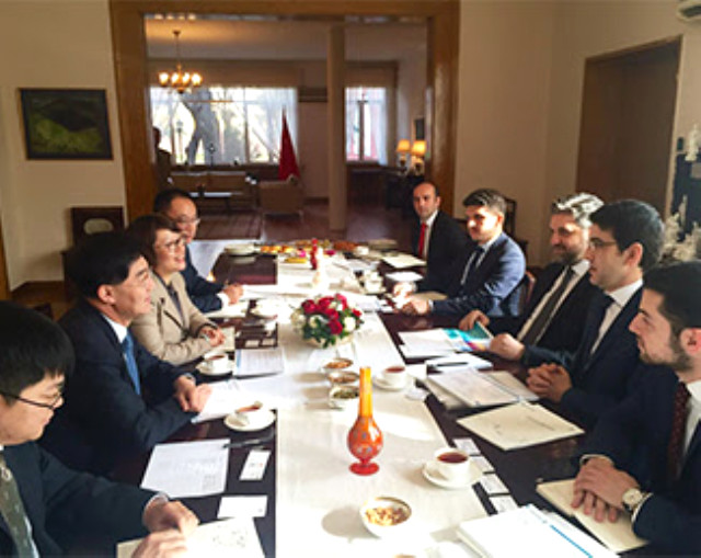 Türkiye'nin Pekin Büyükelçisi Önen, Çin'in Önde Gelen Enerji Şirketleriyle Görüştü