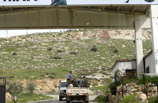 YPG'nin Sözde Özel Kuvvetleri ÖSO'ya Direnemedi, Kritik Üs Ele Geçirildi