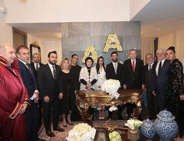 Milli Futbolcu Arda Turan Dünya Evine Girdi