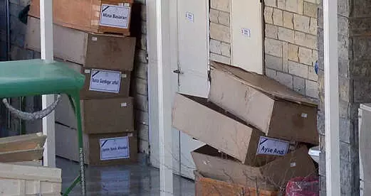 En Acı Görüntü! Jet Kazasında Ölenlerin Tabutları Üst Üste Konuldu
