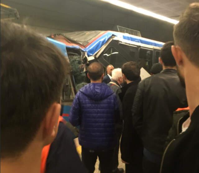 İstanbul'da Tramvaylar Çarpıştı: 13 Yaralı