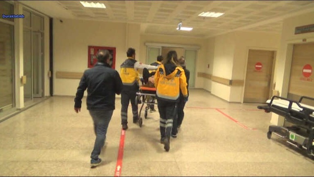 Mucize Kurtuluş! 5. Kattan Atlayan Gürcü Kadın, Park Halindeki Aracın Üstüne Düştü