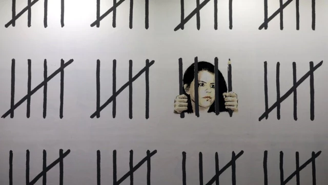 Banksy New York'ta Zehra Doğan'ın Tutukluluğunu Protesto İçin Duvar Resmi Yaptı