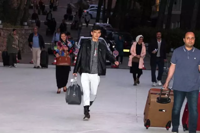 8 Bin İranlı, Nevruz Bayramı Tatili İçin Marmaris'e Geliyor