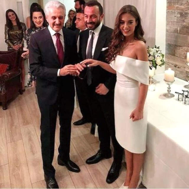 Türk Erkeklerinin Gözde İsmi Bensu Soral, Evlilik Yolunda İlk Adımı Attı Türk Erkeklerinin Gözde İsmi Bensu Soral, Evlilik Yolunda İlk Adımı Attı