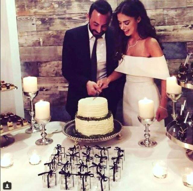 Türk Erkeklerinin Gözde İsmi Bensu Soral, Evlilik Yolunda İlk Adımı Attı Türk Erkeklerinin Gözde İsmi Bensu Soral, Evlilik Yolunda İlk Adımı Attı